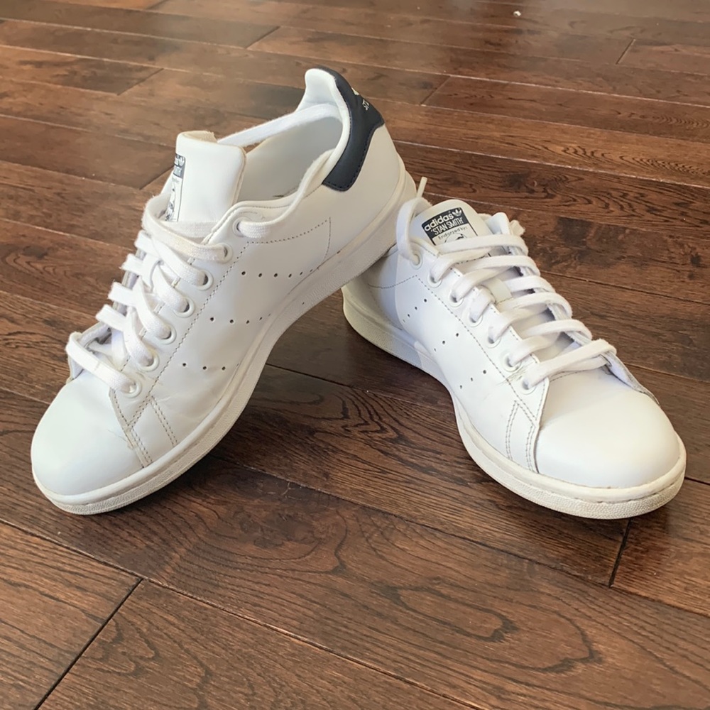 Adidas Stan Smith White Navy Sneakers Women’s Size 7.5 EU 39 1/3